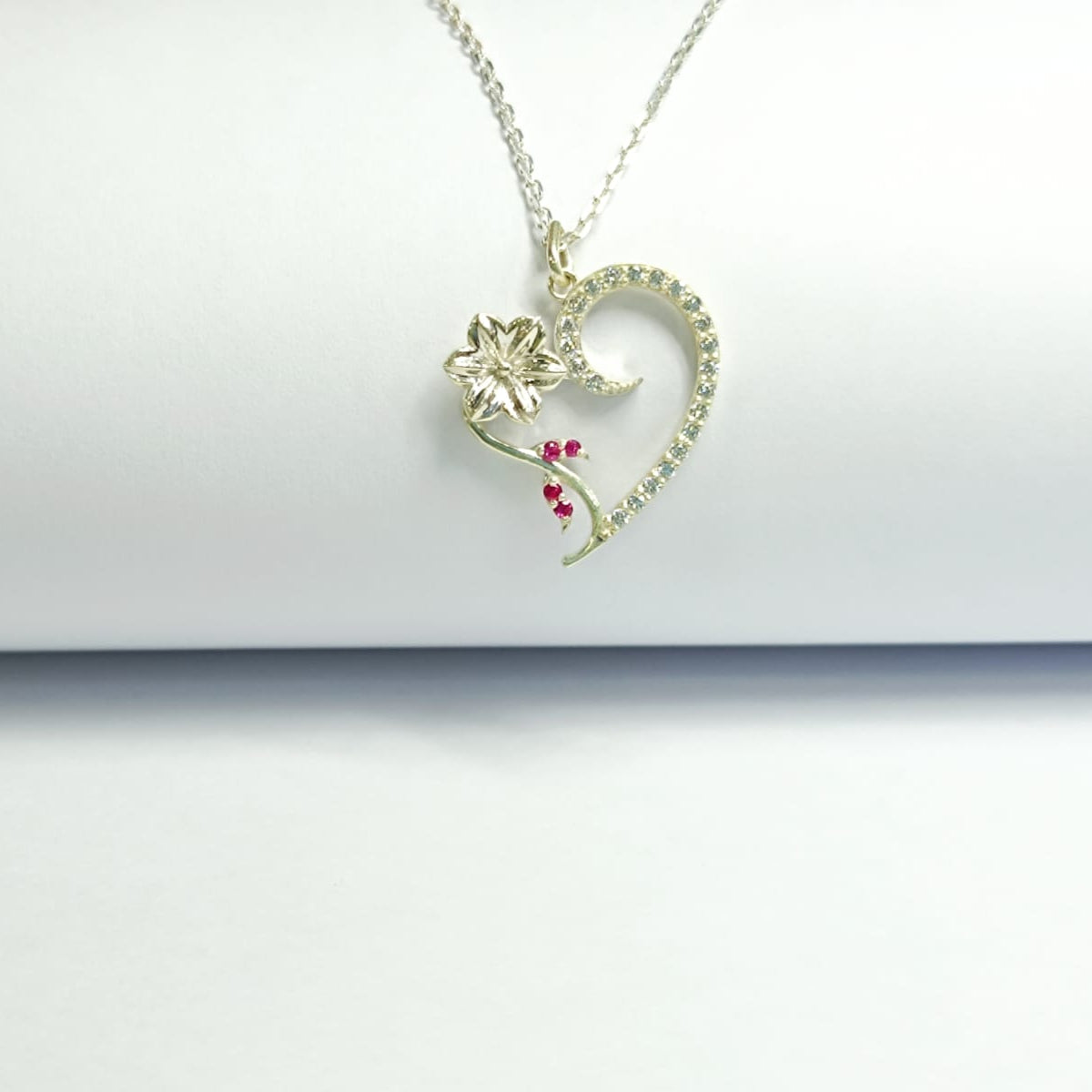 RKC Jewelry: Engage With Your Beauty